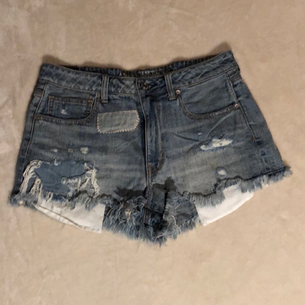 AE Distressed And Patched Hi-Rise Shortie size 12